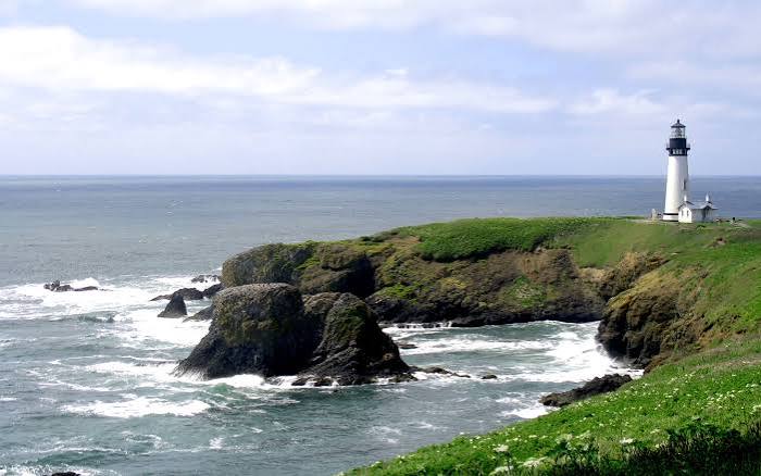 Moving to the Oregon Coast from Out of State? Here's Where to Start