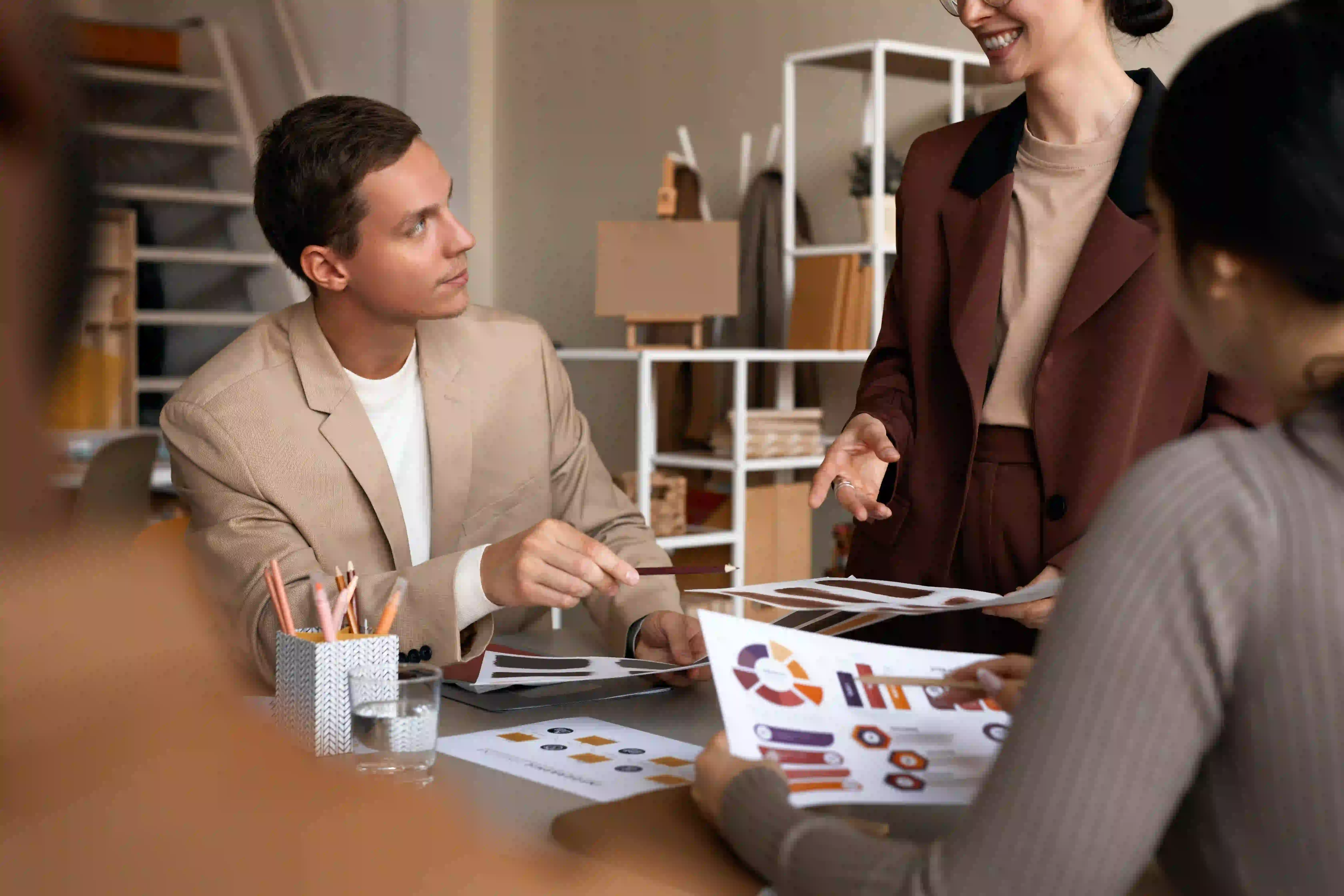 Example of personal branding for real estate agents on social media profile design