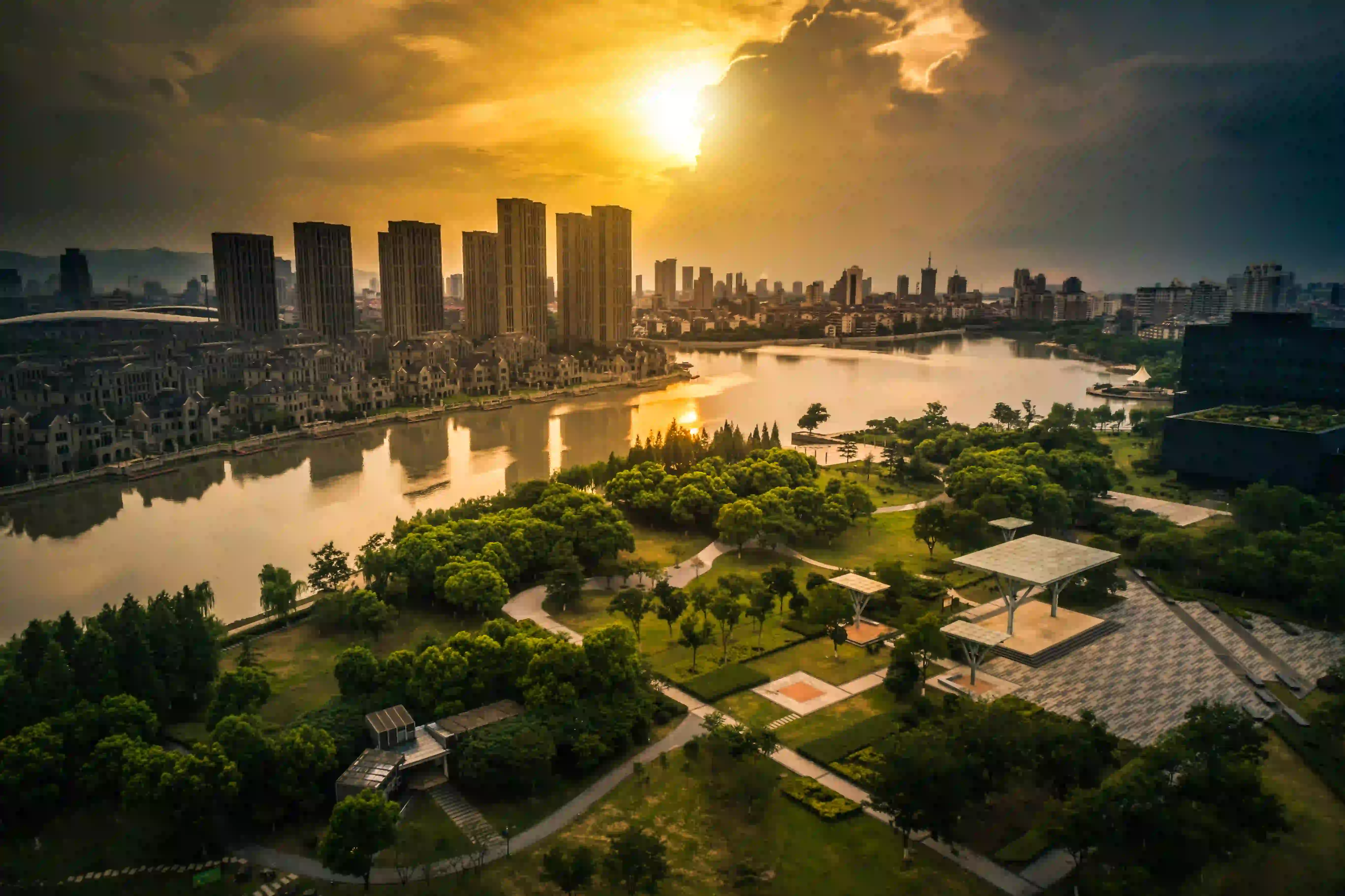 City sunset skyline illustrating a real estate agent content mix for social media.