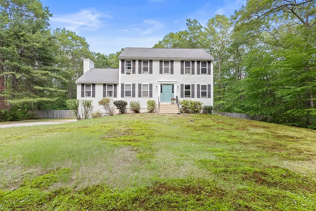 New England Colonial