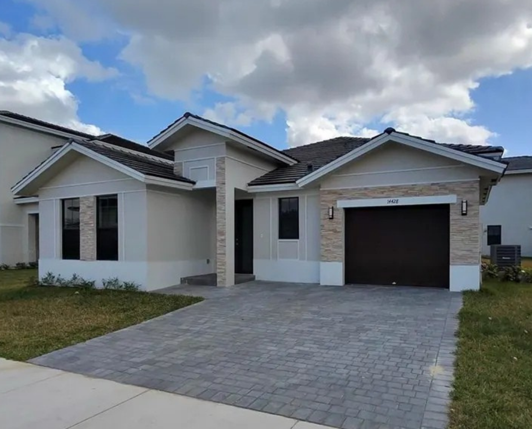 14428 SW 13th Ter
