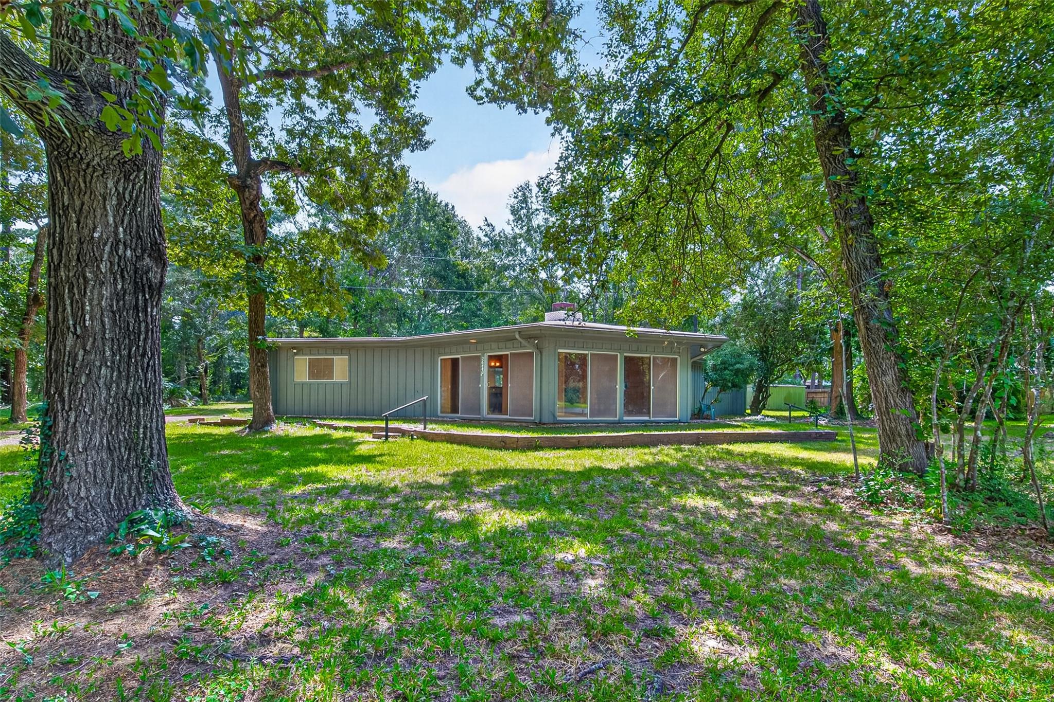 Waterview 1960s Home