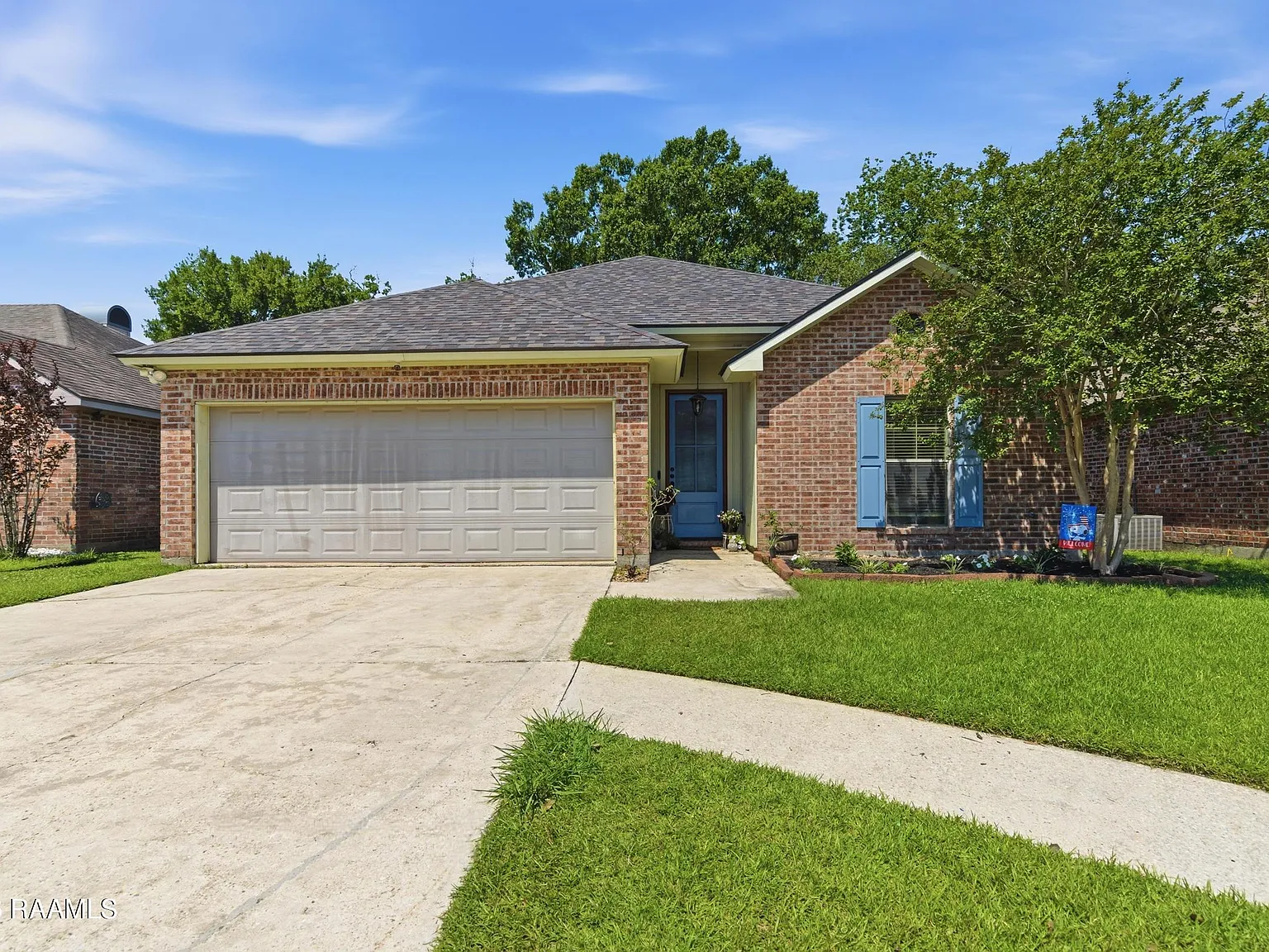 142 Country Garden Ln, Lafayette, LA 70507